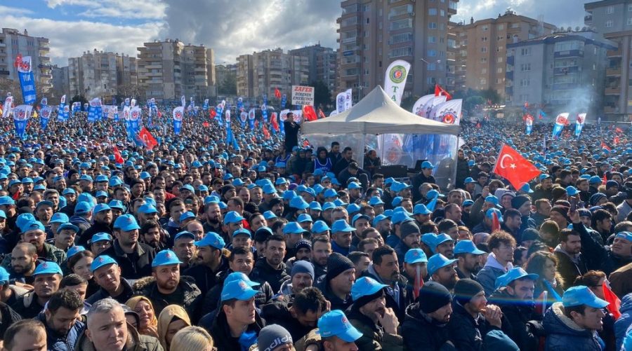 Bursa'da metal işçileri alana sığmadı