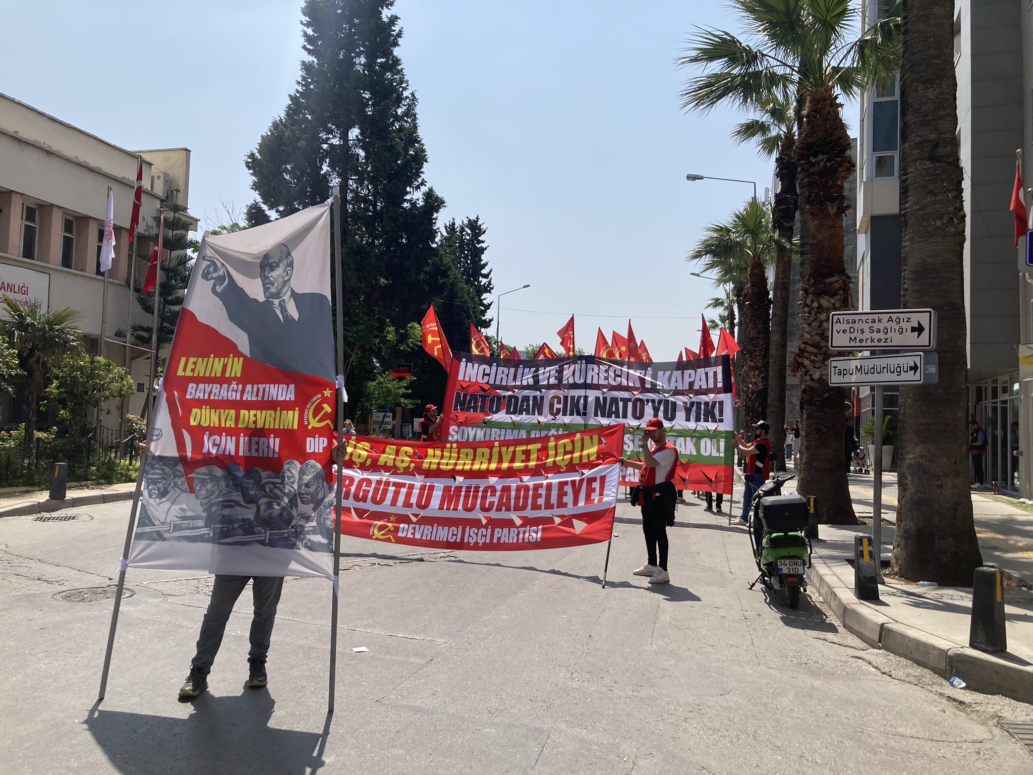 izmir 1 mayıs